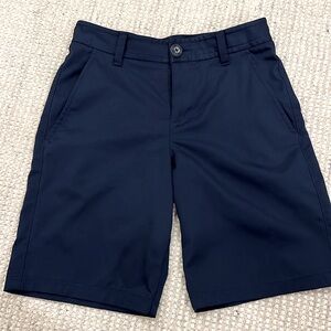 Boys under Armour golf shorts – navy blue. Size 10